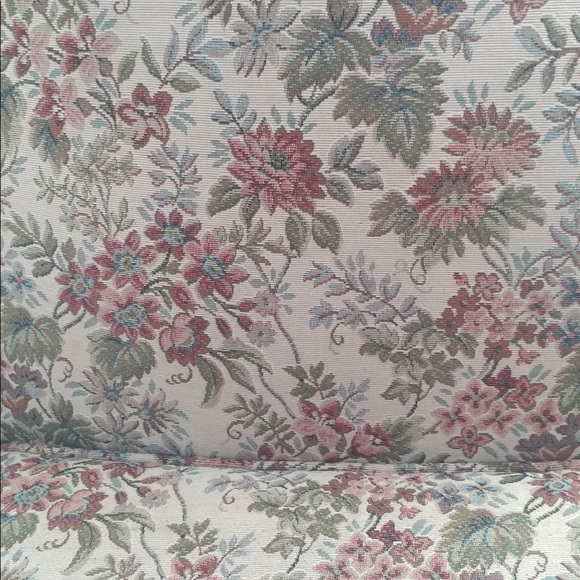 Meet your Posher, Suzanne - Picture 8 of 14